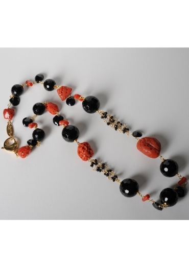 Collana corallo rosso, goccine e rosarietti  spinello nero, agata nera CN2326