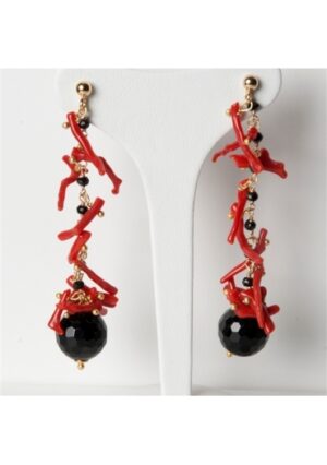 Orecchini,  agata nera,  spinello nero, Corallo rosso,﻿