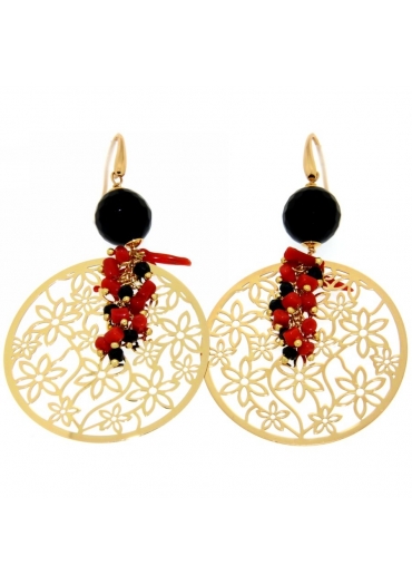 Or laserati tondi, corallo rosso, agata nera﻿