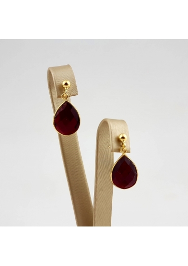 Orecchini goccia 18 per 13 mmagata ruby﻿